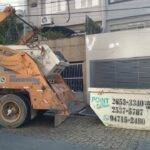Caçamba de entulho