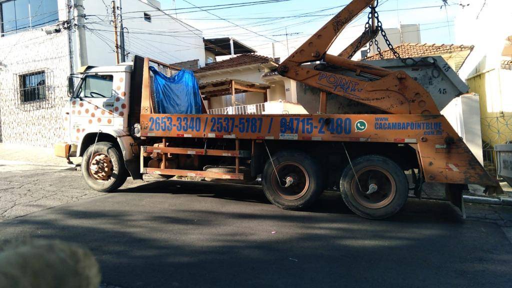 Empres de Coleta de Entulho na Vila Esperança